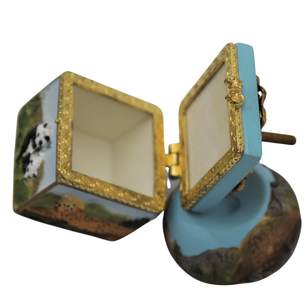 Chanukah Dreidel - Top
Wildlife Artwork
#RM-DRL12