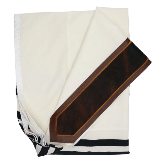 Custom Atarah - Caramel Mocha Fur with Dark Brown Weathered Leather