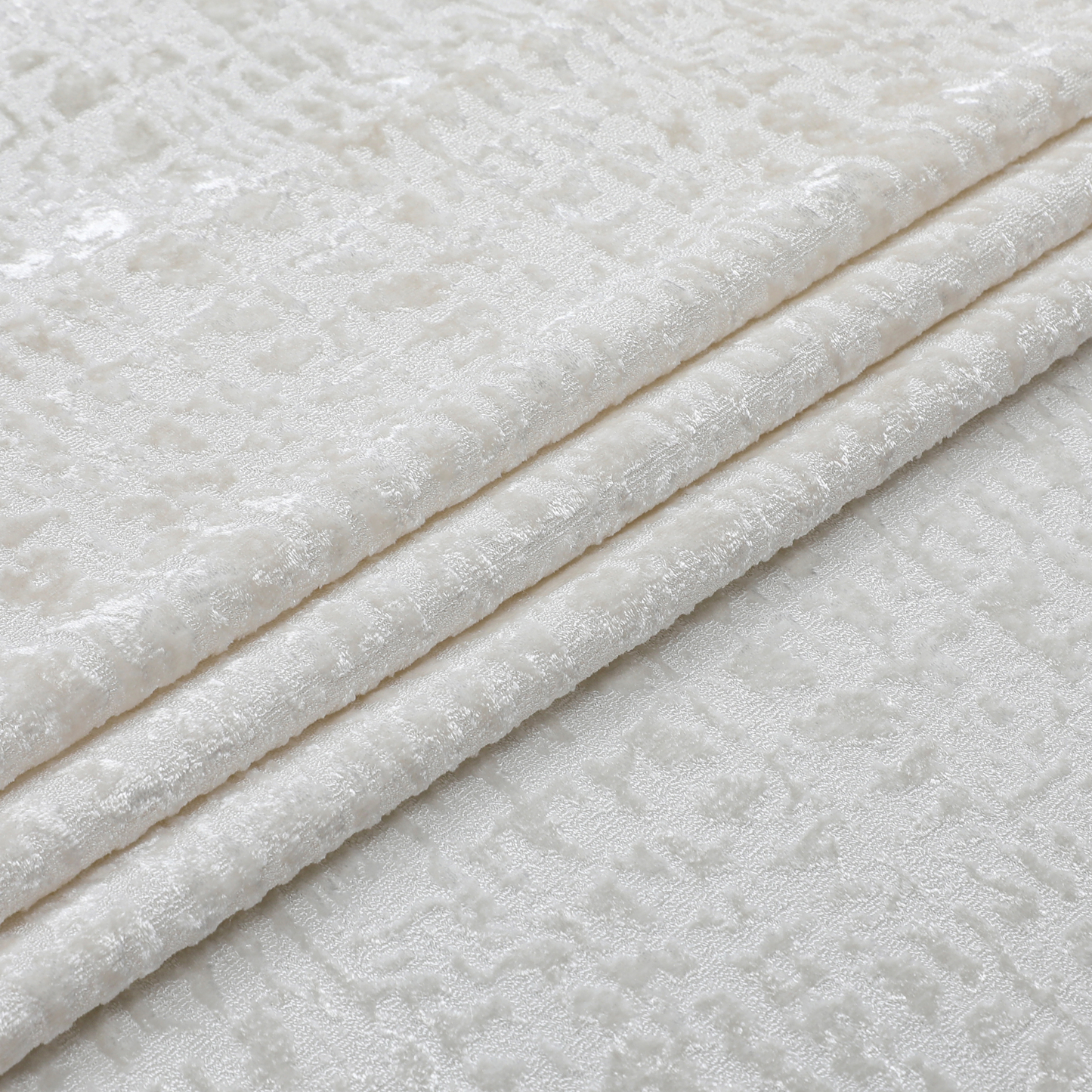 MTTC-1424 - Velvet Fabric Availability